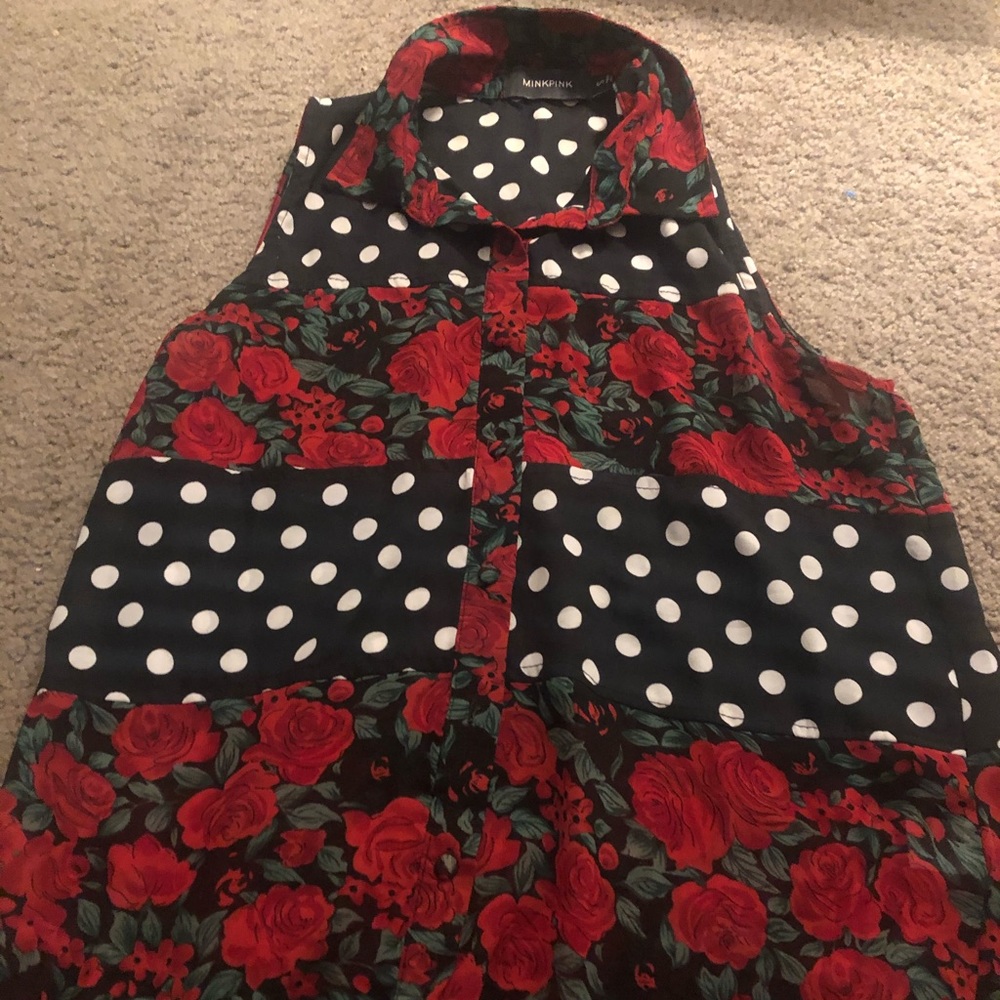 Button down sleeveless top, only worn few times
